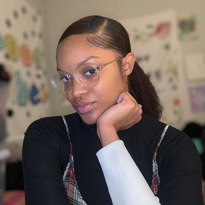 Meet your Posher, Victoria